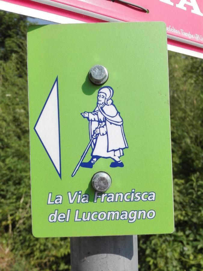 Il Casolare Del Medio Olona Bed and Breakfast Fagnano Olona Eksteriør billede