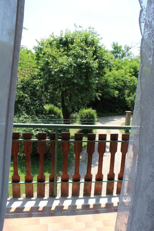 Il Casolare Del Medio Olona Bed and Breakfast Fagnano Olona Eksteriør billede