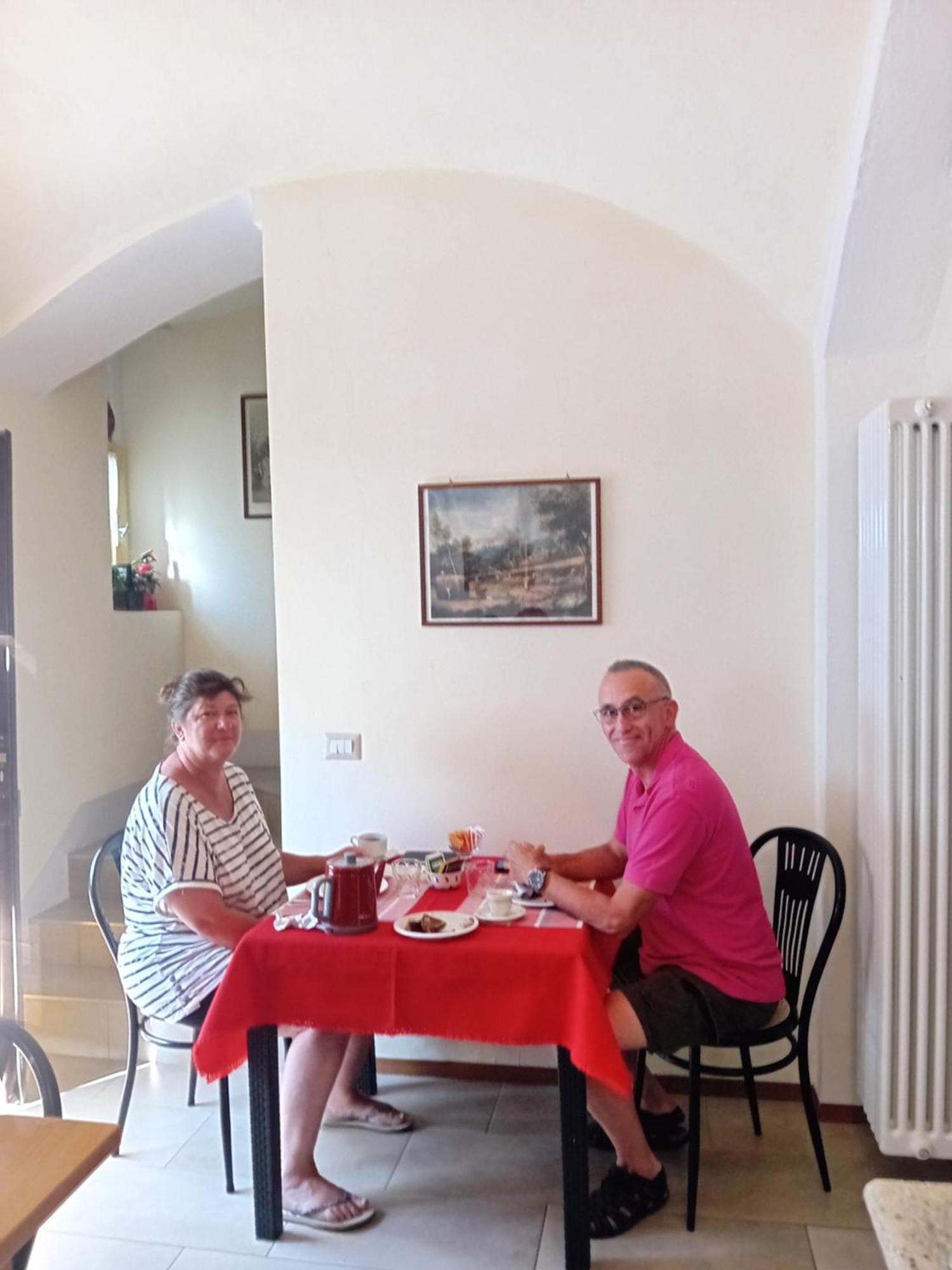 Il Casolare Del Medio Olona Bed and Breakfast Fagnano Olona Eksteriør billede